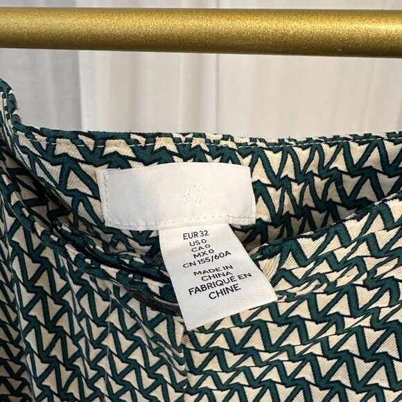 H&M Pants - Picture 3 of 3